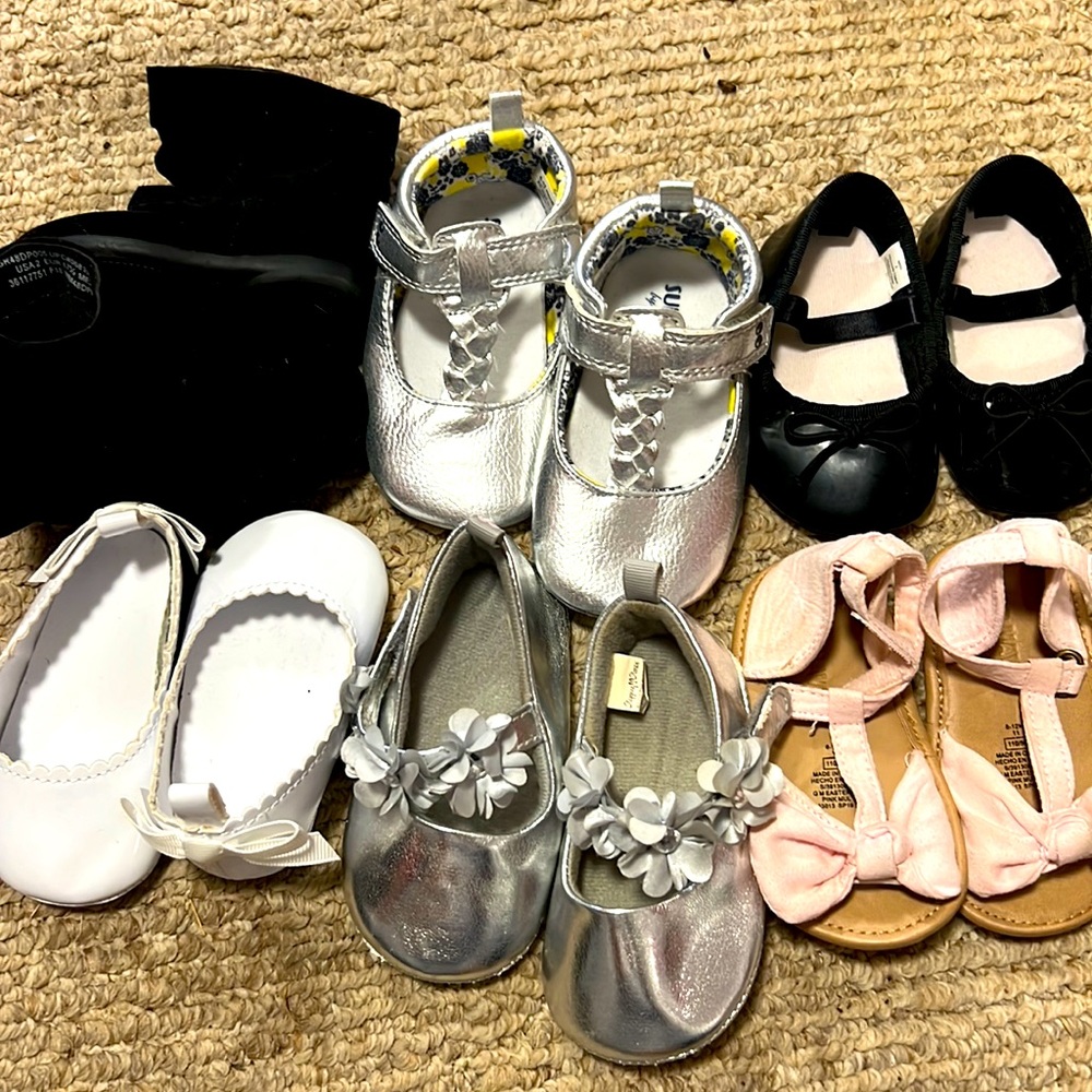 Bundle of baby girl shoes size 2 6-12 months stride rite,  stepping stones